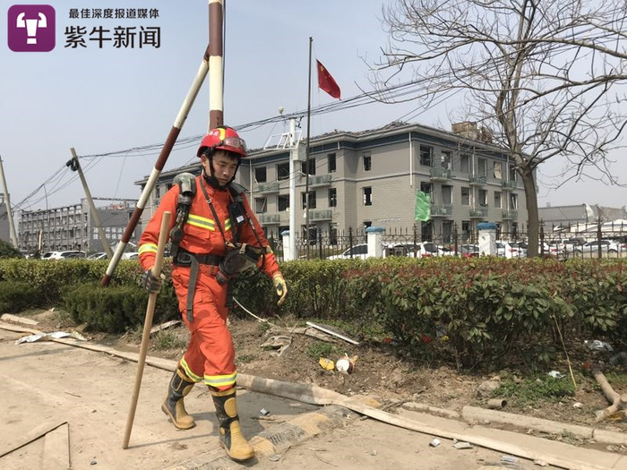 谭雨江在响水进行救援