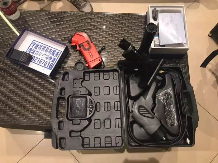 ▲生命探测仪、管道探测仪等设备，在寻宠行业同样可以派上用场。新京报记者祖一飞 摄