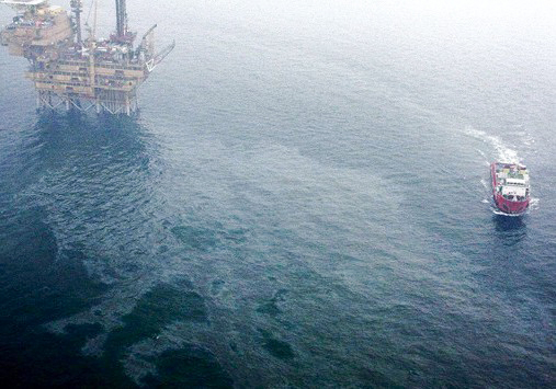 2013年渤海蓬莱19-3油田溢油事故