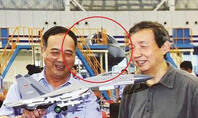沈飞五年前露面的隐身战轰去哪了，为何许久没动静，原因竟是如此|歼20|沈飞|战斗轰炸机