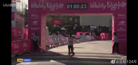 贝克勒参赛大北跑。图片来源：目标124斤