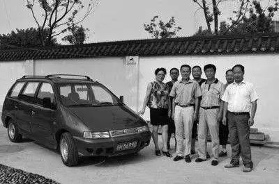  1991年的春节，安庆汽车厂的第一辆安达尔小轿车诞生。