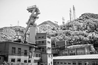 　　大台煤矿现状。本报记者 邓伟 摄