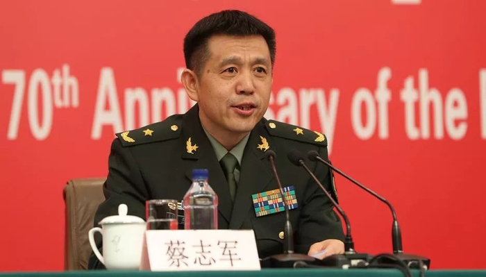 　　蔡志军少将