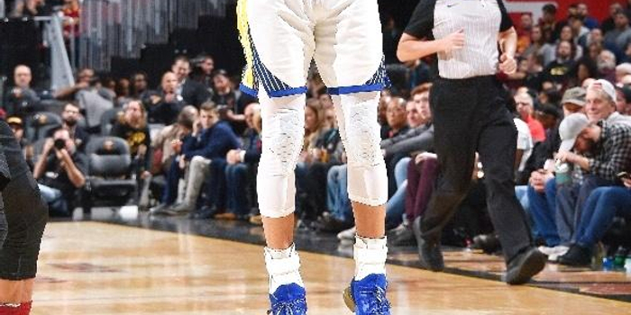 NBA单赛季三分榜前12:库里占据5席,哈登、克