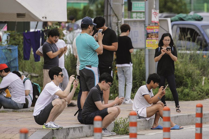 手游的便捷性，吸引了大量玩家。图/视觉中国