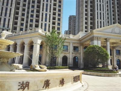 6月16日，新京报记者在温州瑞安·新湖广场楼盘售楼处看到的景象。B06-B07版摄影/新京报记者 黄鑫宇