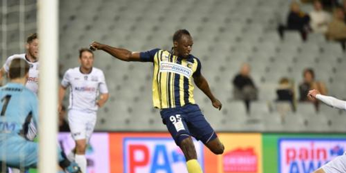 飞人博尔特告别足坛 亲承运动生涯结束