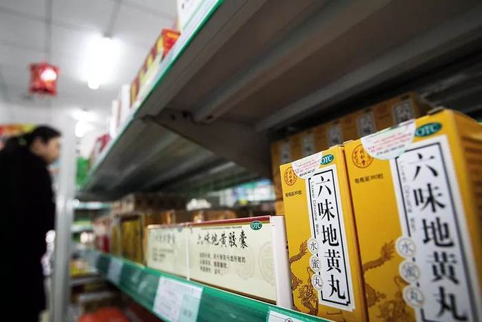 （将疗效不确切的“神药”淘汰出局，已是大势所趋。图/视觉中国）