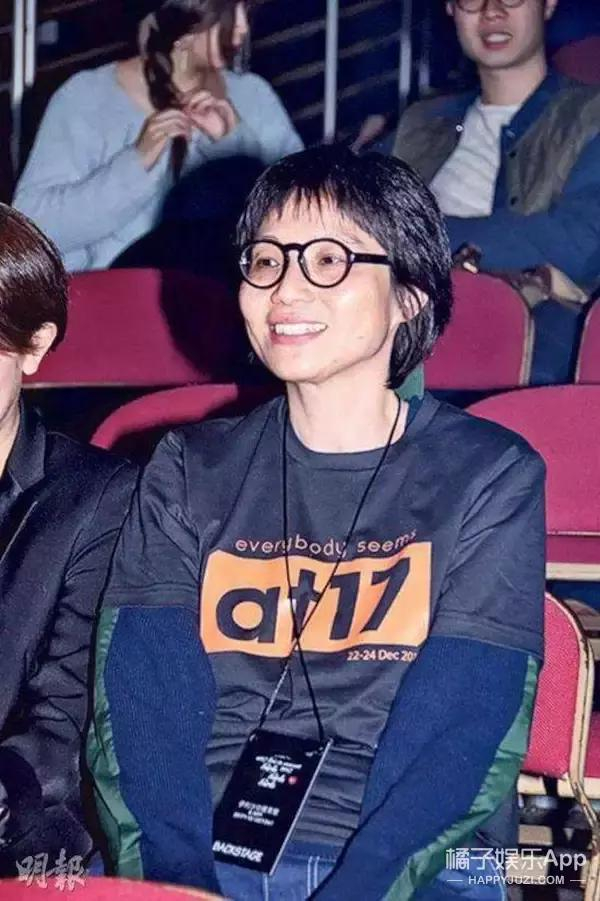 香港32岁女歌手卢凯彤坠楼身亡，去年才公开出柜与密友成婚