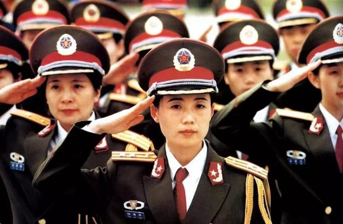 解放军礼服变革史:这么多套你收藏过哪款?
