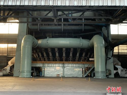 鞍钢新四号高炉。刘丹忆 摄