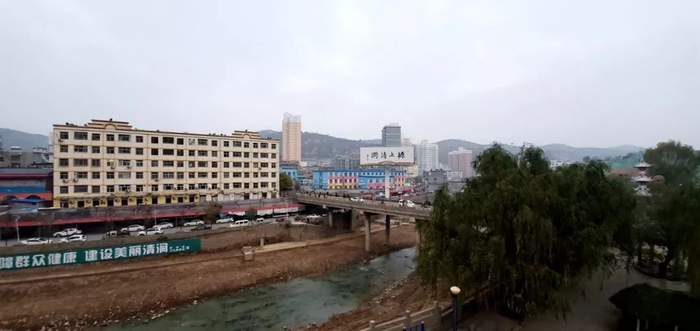 ▲ 清涧街头&nbsp; 图片来源：粉巷君&nbsp;摄