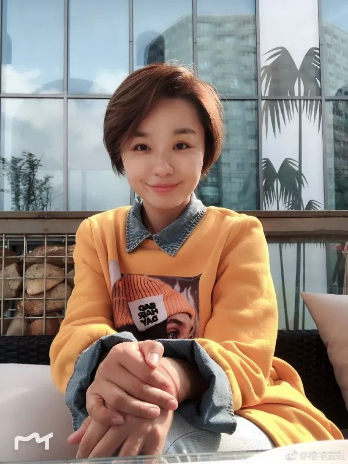 还记得《爱情公寓》里的lisa榕吗?她现在长这样啦!