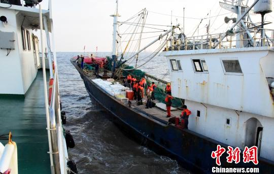 图为救援现场。　李文 摄