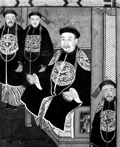 亲您的龙袍已签收，给个好评呗|龙袍|皇帝|吉服_新浪新闻