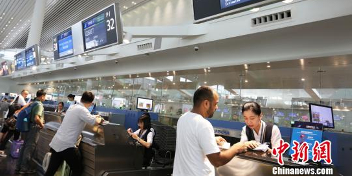 中国南方航空公司广州至拉合尔直飞航线正式开