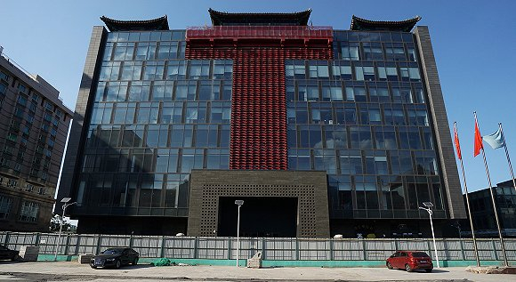  2019年8月的隆福大厦 （图片来源：视觉中国）