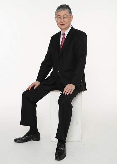 中原集团主席兼总裁施永青