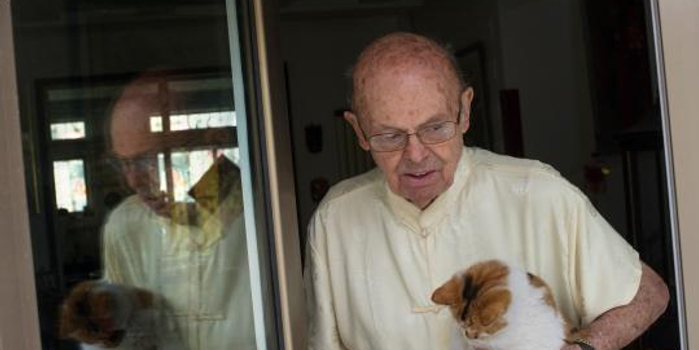 美国八旬教授山西无偿教英语愿以此过余生 手机新浪网