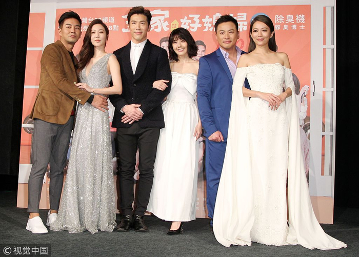 曾莞婷,高宇蓁,韩瑜盛装出席同台比美 44岁黄少祺比v卖萌帅气依旧