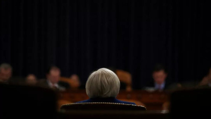 ▲耶伦的背影 &nbsp; 图据外媒