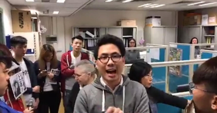  陈乐行在浸会大学语文抗议普通话考试