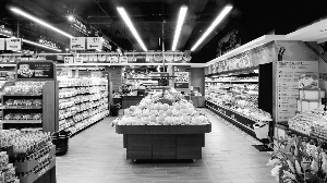 元初食品店内场景