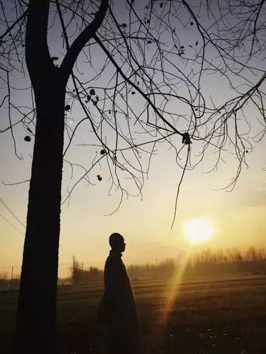 杀人逃犯藏身寺庙成住持 “红桃5”十六年后终落网