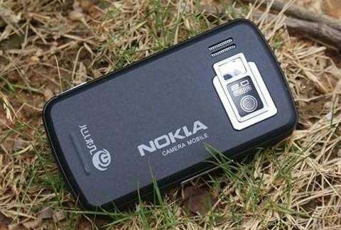　（山寨 Nokia 手机）