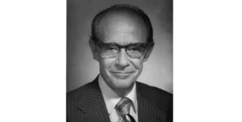 哈佛大学营养学教授 Dr。 Hegsted