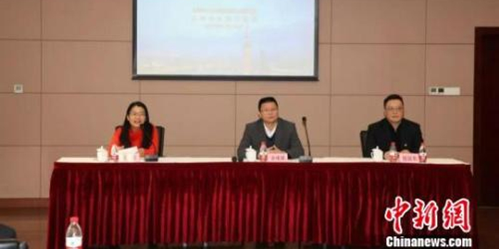 52名外国人获上海《外国高端人才确认函》