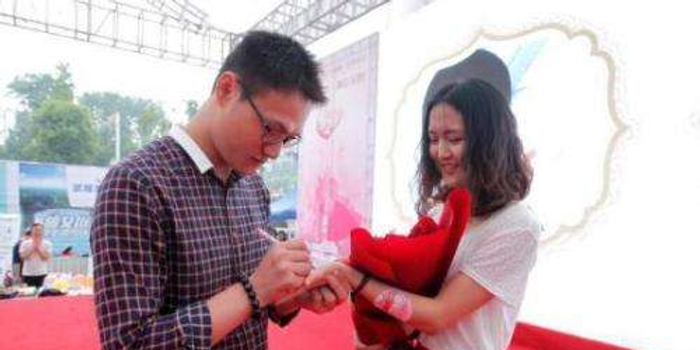 晚婚族越发庞大 男大当婚女大当嫁已过时?