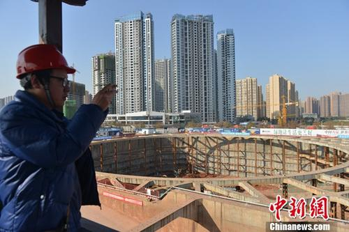 图为一在建房产项目。（资料图）中新社记者 张浪 摄