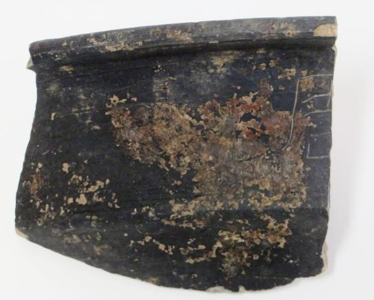  日本长崎县壹岐市“Karakami”遗址出土的土器残片（来源：日本《产经新闻》）