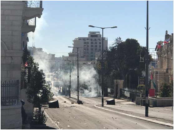 12月9日，巴以隔离墙附近的冲突现场。纪双城摄