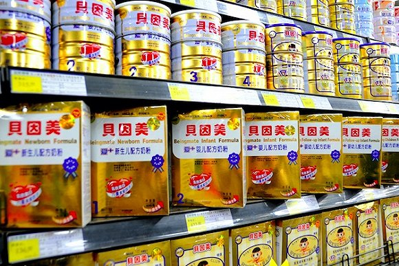货架上的贝因美产品。来源：视觉中国