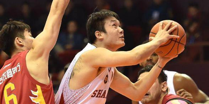 不跟外援比!CBA国内球员各项数据统计表 看看