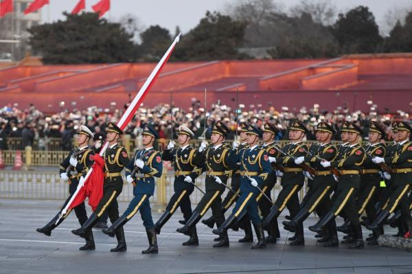 1月1日，北京天安门广场举行隆重的升国旗仪式。新华社 图
