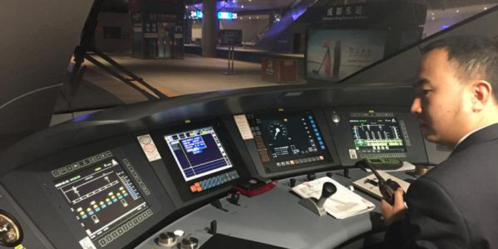 探秘高铁"扫雷车":趁夜空车先行,无碍后再通知载客车开行