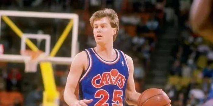 篮球史上7个最大分差:中国队105分血洗印尼!