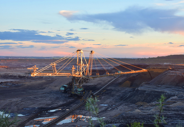 露天煤矿资料图（图片来源：摄图网）