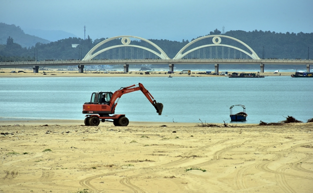 日月岛开发商已开展生态修复及有关整改。摄影/章轲