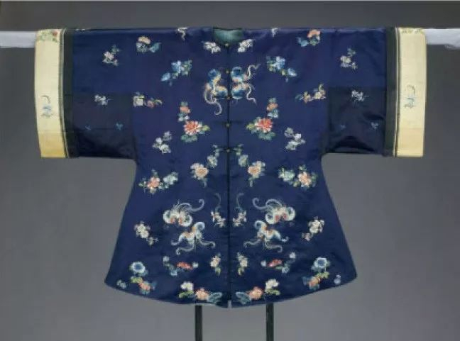 鉴赏|华美秀丽的晚清服饰