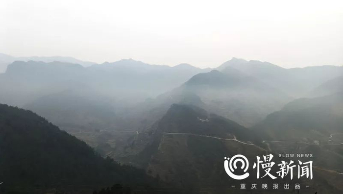 莽莽群山，悲伤和温暖在这里发生。