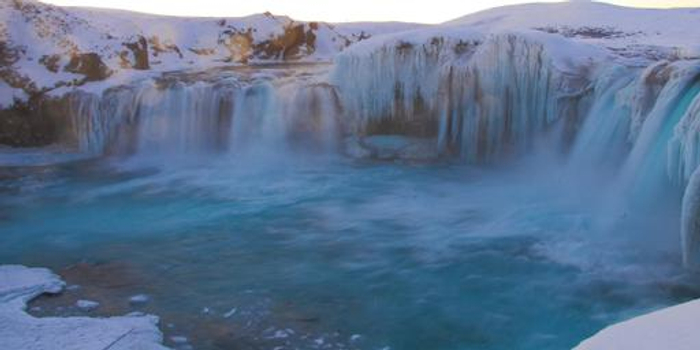 冰岛最北的冰雪小镇 阿库雷里