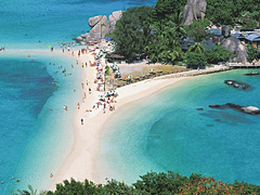 泰国苏梅岛重新对外开放 迎来首批国际游客