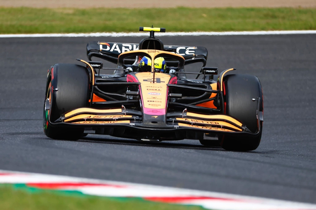 F1日本大奖赛第3次练习赛:维斯塔潘快过法拉利|红牛车队|阿隆索|塞恩斯|汉密尔顿|奥康_手机新浪网