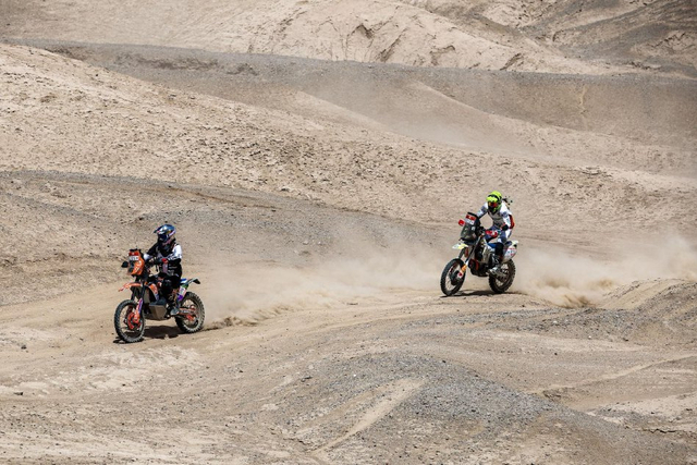 图集-2025环塔拉力赛发车仪式