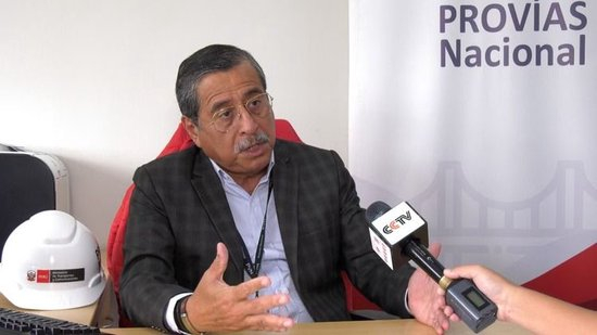 秘鲁交通和通讯部国家公路局工程处处长路易斯·科尔多瓦接受总台记者采访